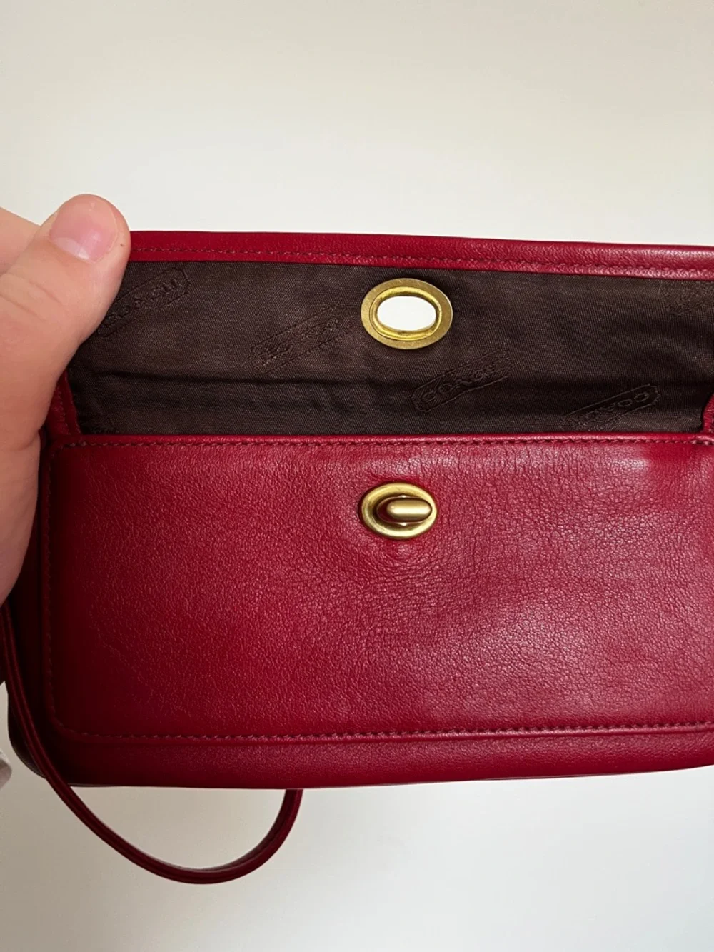 Vintage Coach Red Leather Wristlet Clutch with Brass Hardware - Picture 4 of 7